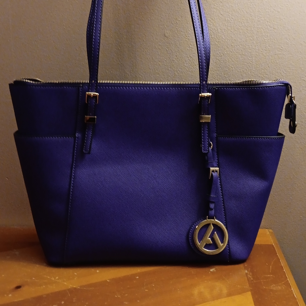 Purple purse